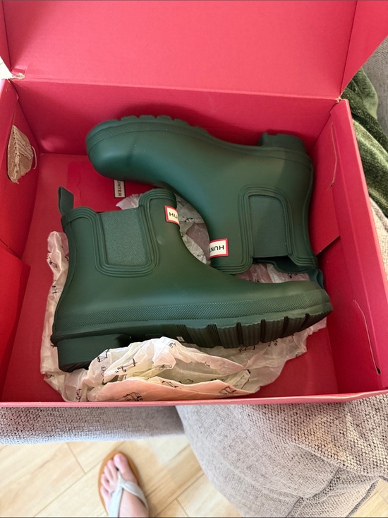 Hunter Shoes - Hunter Green Chelsea Waterproof Rain Boots